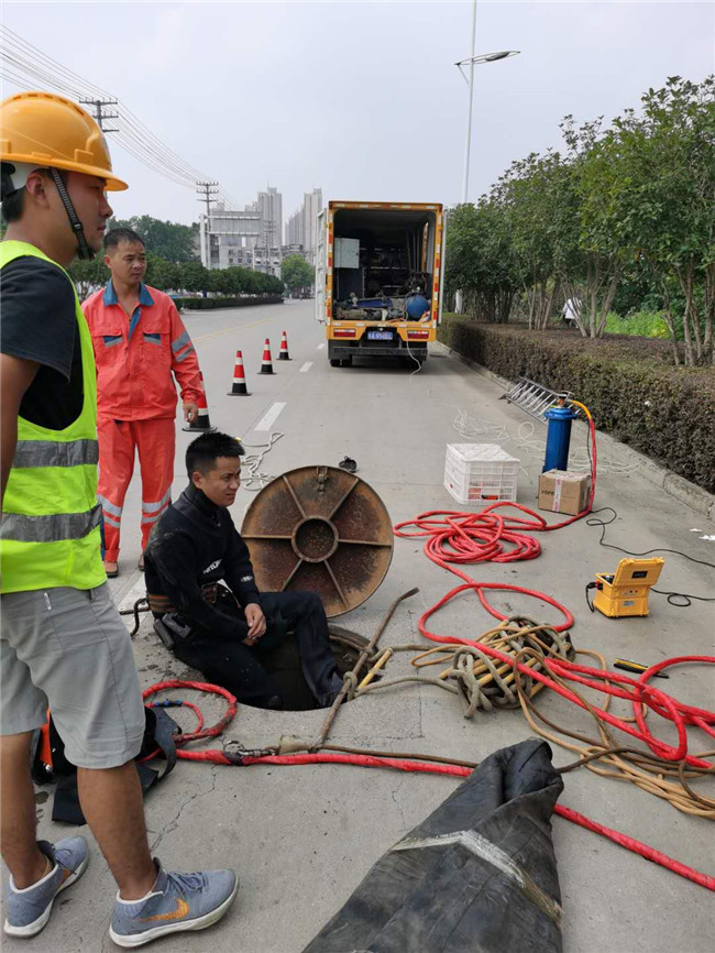 天坛街道翻衬法管道修复技术主要工序