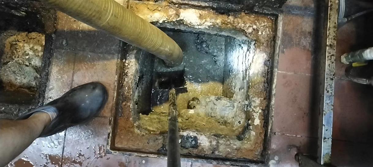 天坛街道污水池清理一般都有毒气，怎么预防中毒呢？