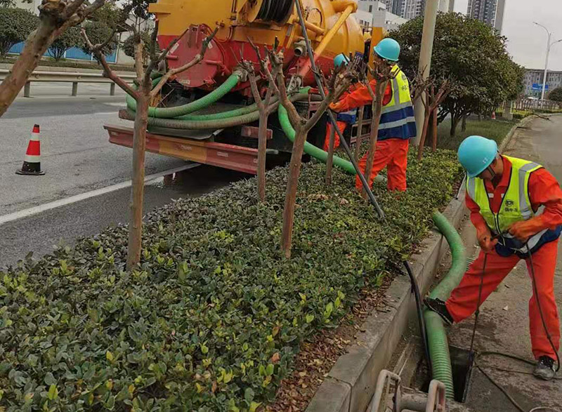 天坛街道市政管道清淤